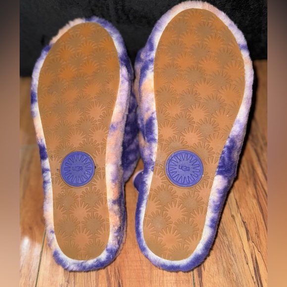 UGG Fluff Yeah Slides - Picture 5 of 5